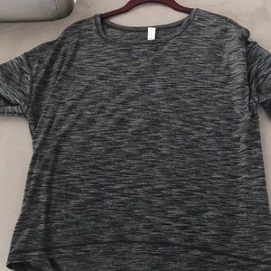 Lululemon grey short sleeve t shirt